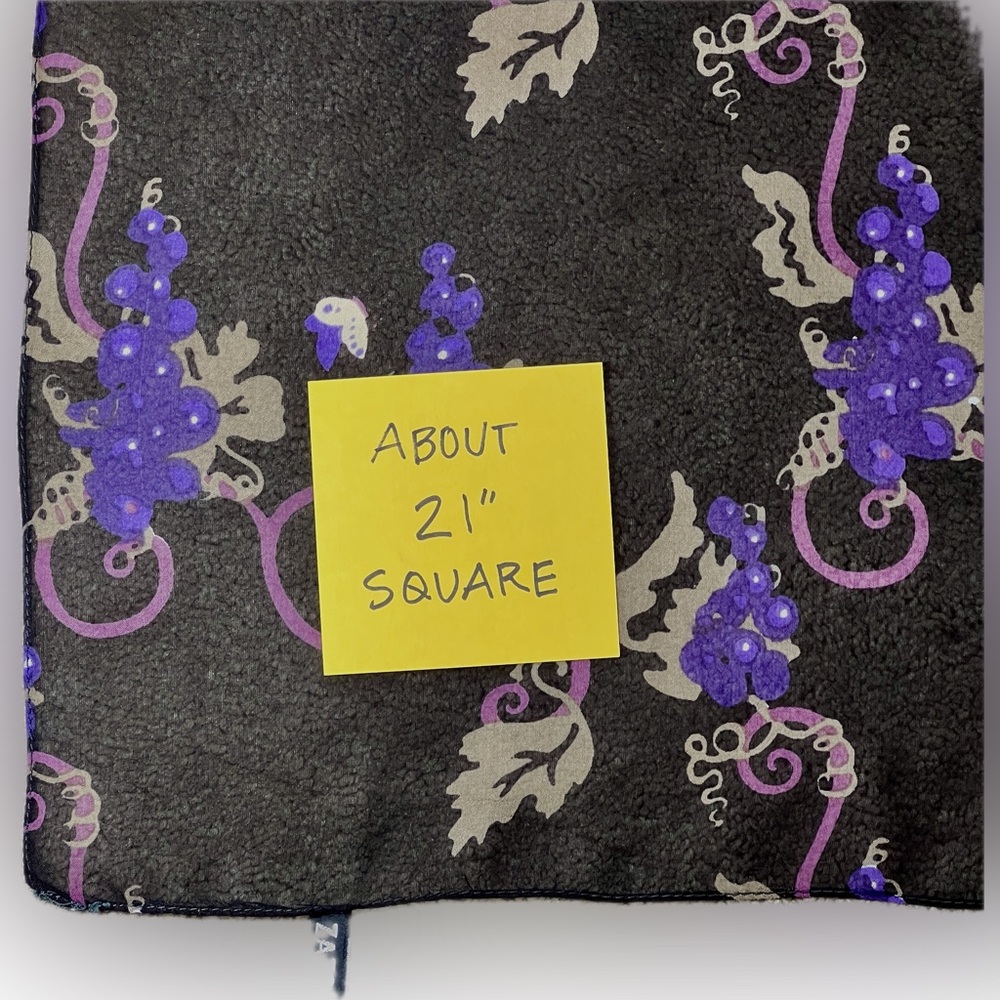 Grapevine Scarf - Picture 5 of 7